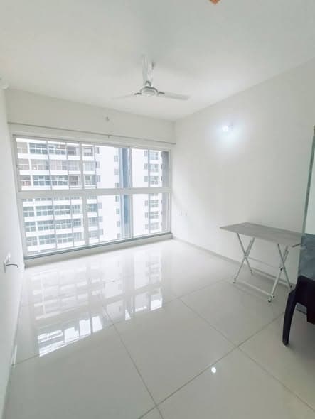 2 BHK Semi-furnished in Wakad