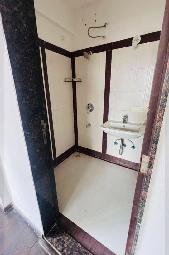 Verified Bathroom 1 photo - 3BHK for rent in Pune
