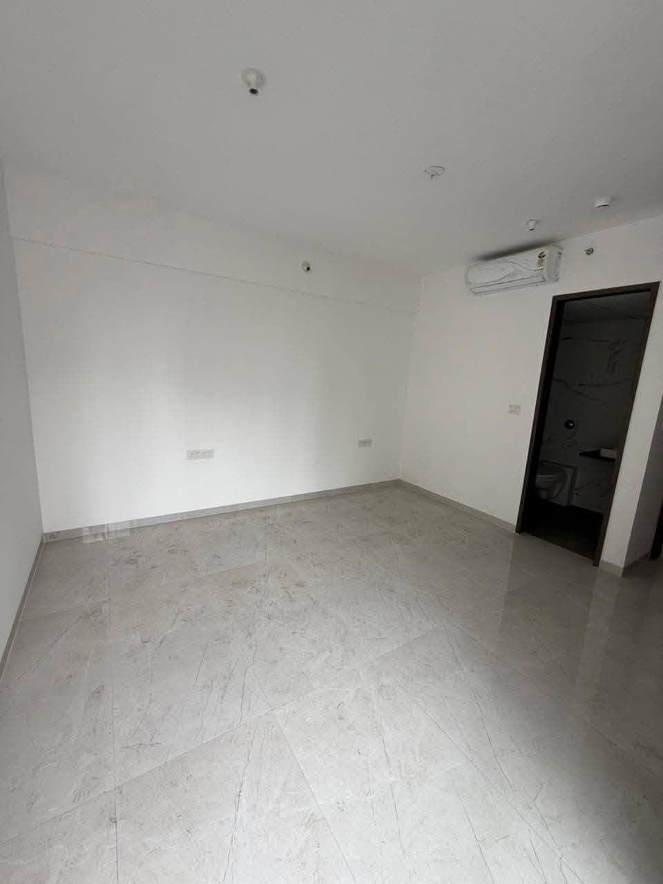 Verified Balcony photo - 2BHK for rent in Pune