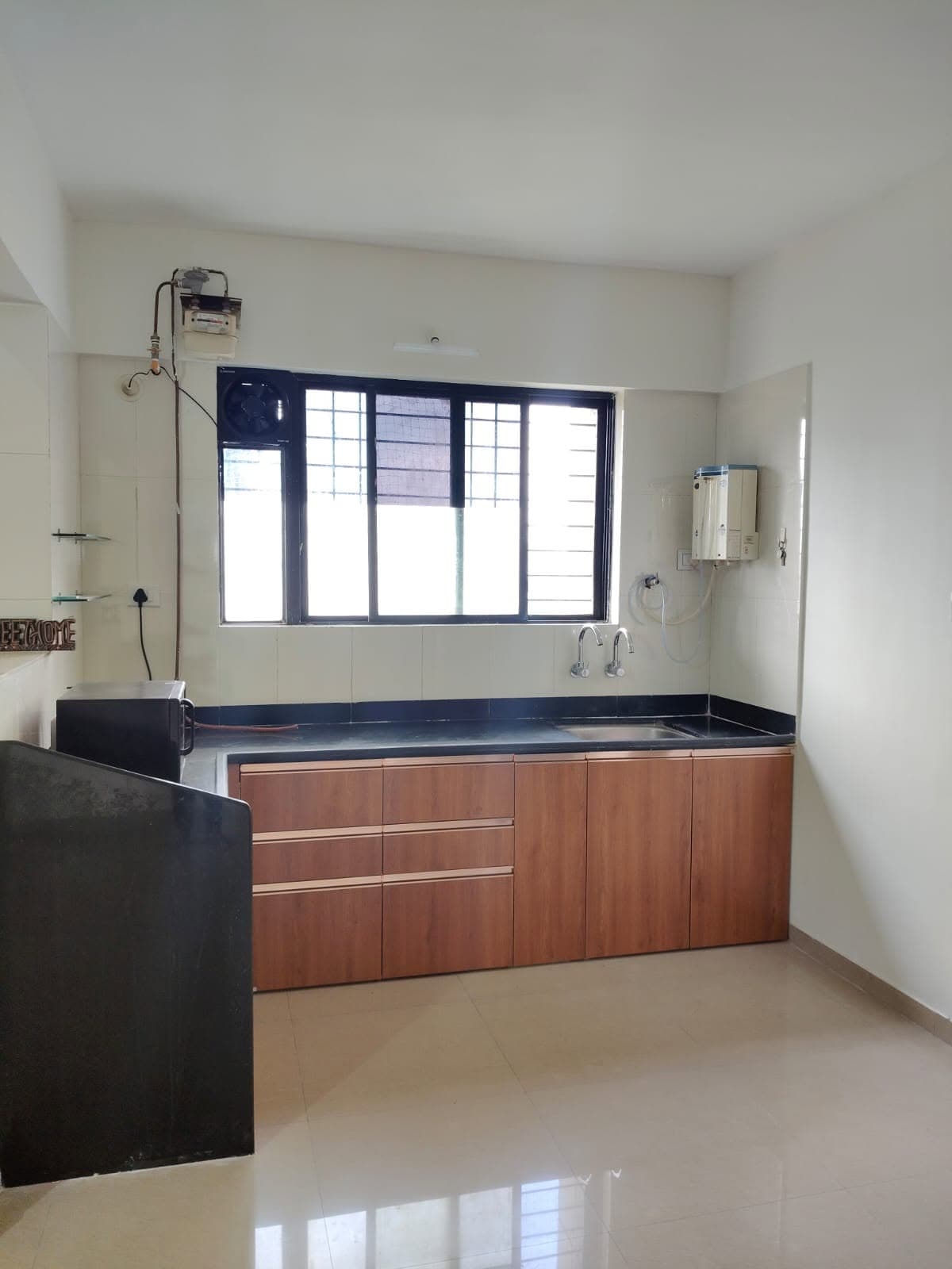 Verified Balcony photo - 2BHK for rent in Pune